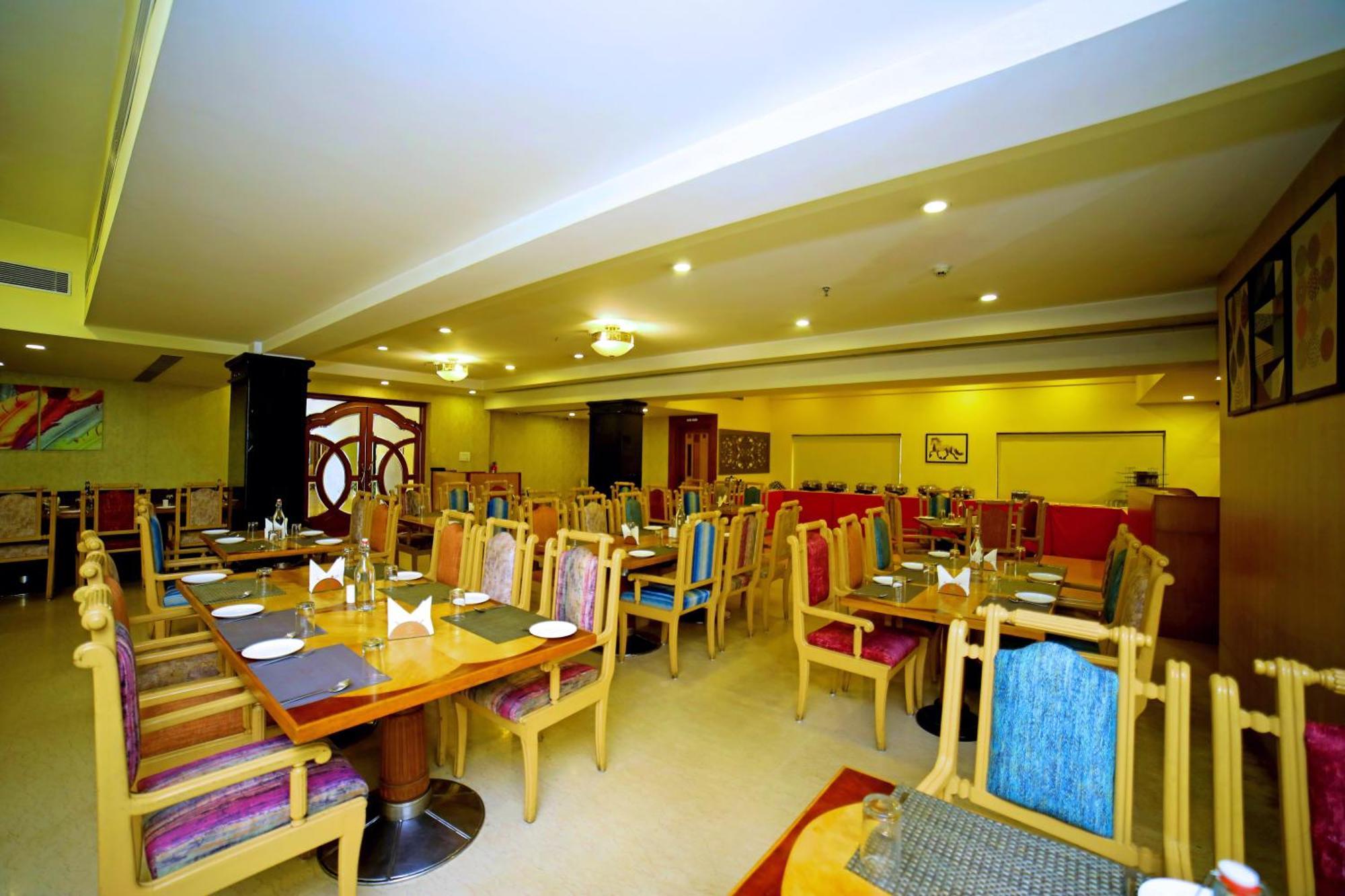 Raj Park- Hill View Hotel Tirupati Eksteriør billede