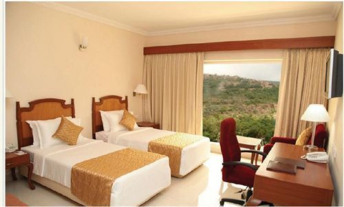 Raj Park- Hill View Hotel Tirupati Eksteriør billede